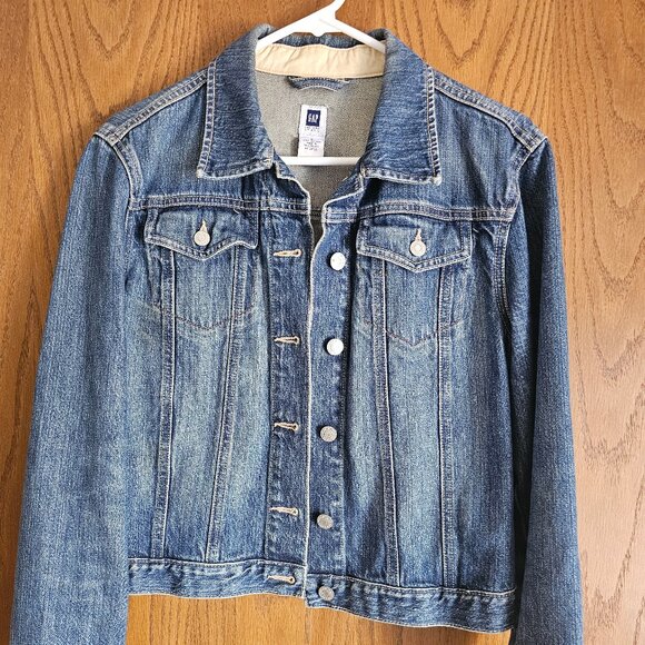 Gap Jean Jacket Womens Size Small Denim Blue Worn Wash - Picture 1 of 4